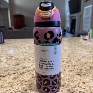 Owala Pink Leopard Insulated Bottle with Straw 32 Oz